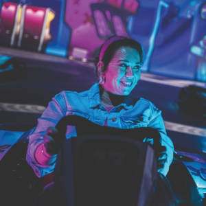 battlepool-joueuse-kart-sourire-fr